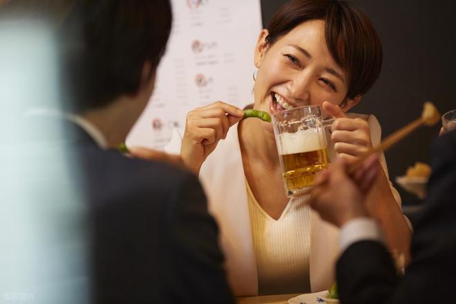 次男子望而却步 女子:每次都是花我的钱不朽情缘试玩版江苏31岁女子相亲见面3(图4) 次男子望而却步 女子:每次都是花我的钱不朽情缘试玩版江苏31岁女子相亲见面3(图4)